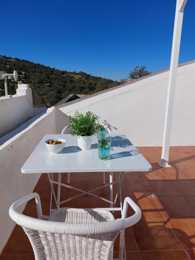 "Oliveiras" Appartement Typique Avec Terrasse Et Piscine Loule Exterior photo